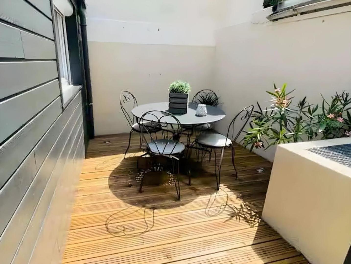 Agreable Maison Renovee En Hyper Centre Avec Patio Pornic Exterior photo